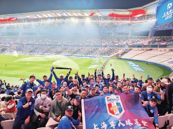  東體介紹上海聾人球迷會：最安靜的助威，最“響亮”的看臺