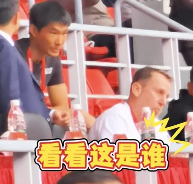  久爾杰維奇現(xiàn)身鹽城，現(xiàn)場觀看中國U22國足vs韓國