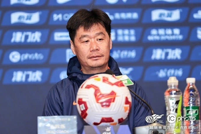  李霄鵬：希望明天比賽能打出一些新的東西，取得一個(gè)好的結(jié)果