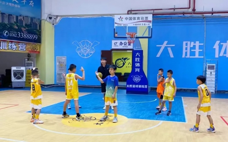  廣東河源體彩少兒籃球培訓(xùn)班：結(jié)營不散場，夢想正啟航